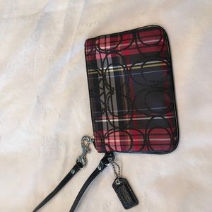 Small coach wristlet 👛